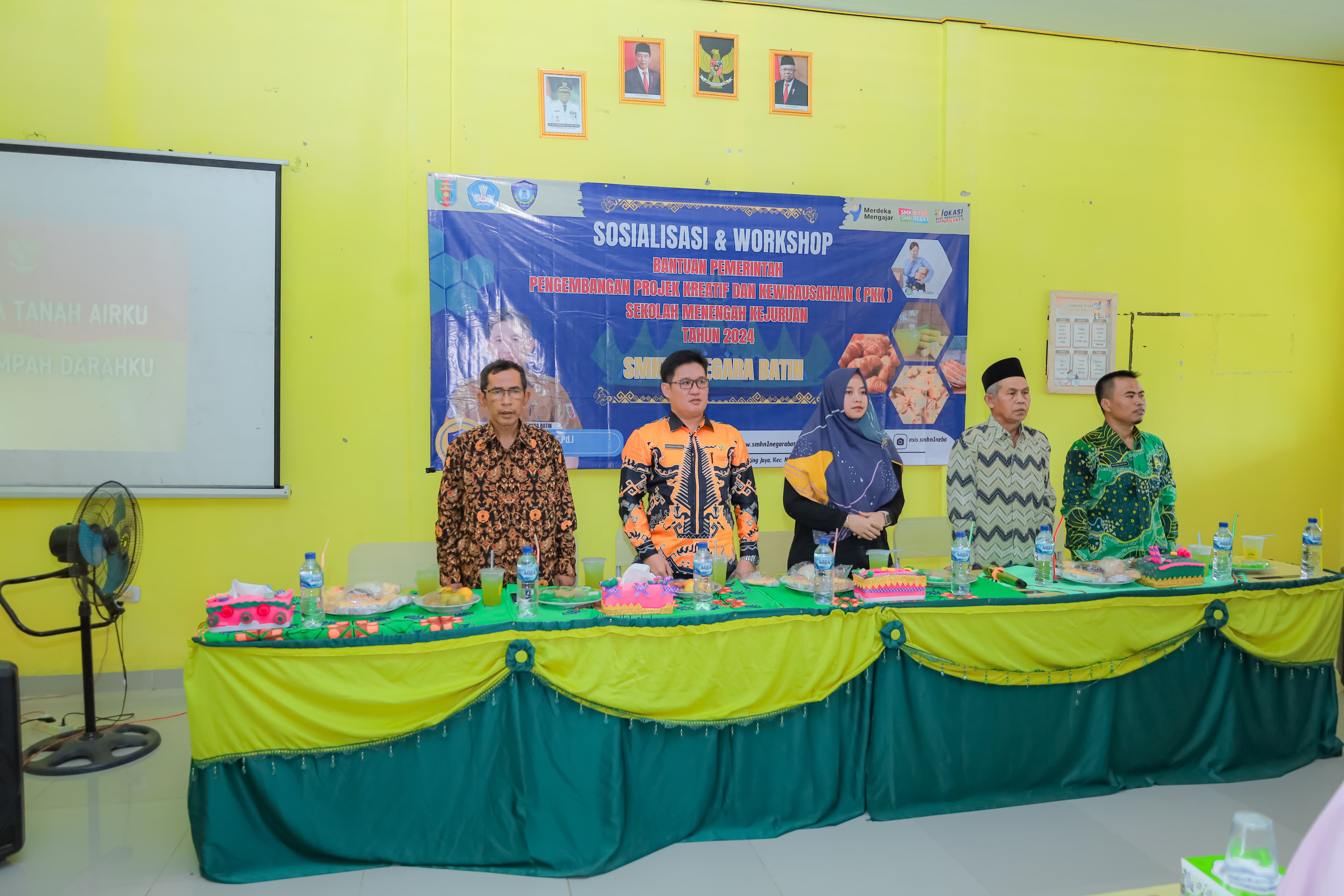 SOSIALISASI PROGRAM BANTUAN PEMERINTAH PENGEMBANGAN PROJEK KREATIF DAN KEWIRAUSAHAAN SMKN 1 NEGARA BATIN TAHUN 2024